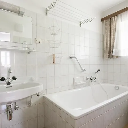 Grillhof Nassfeld Region Guest house Reisach